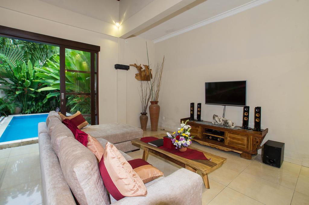 Villa Arushi Seminyak  Exterior photo